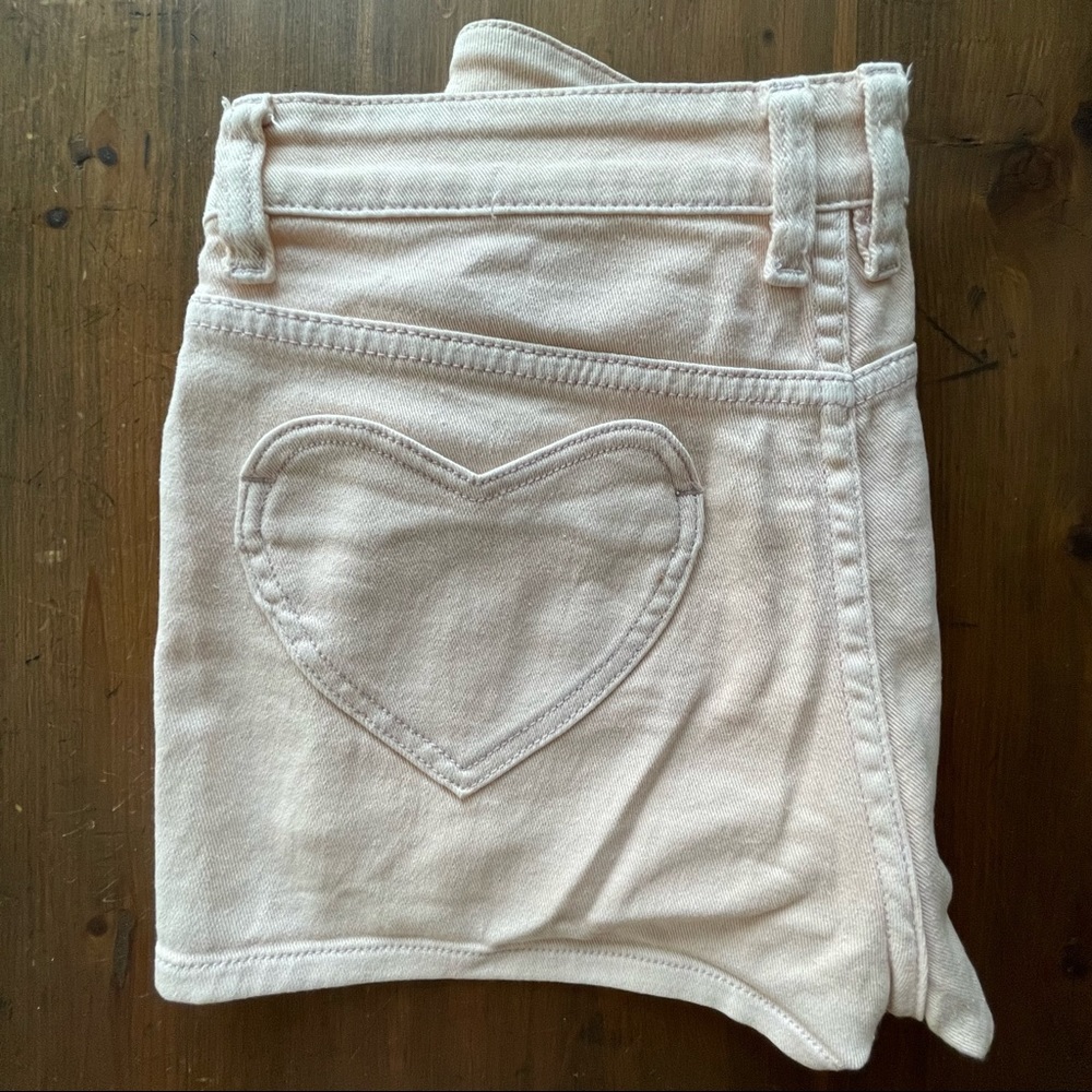 Soft pink denim mid-rise shorts, size M